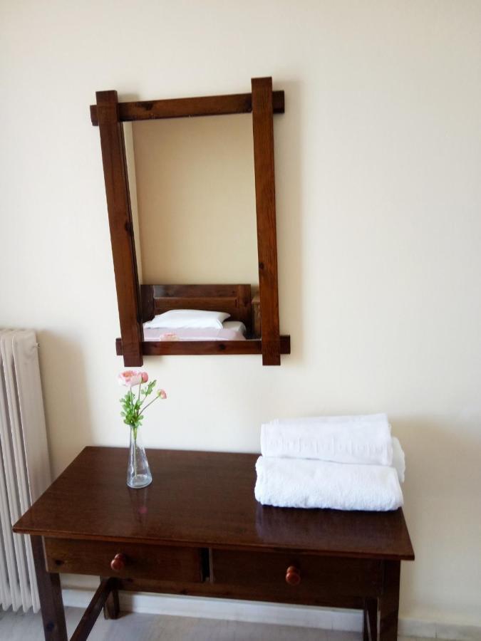 Faros Apartments Артемида Екстериор снимка