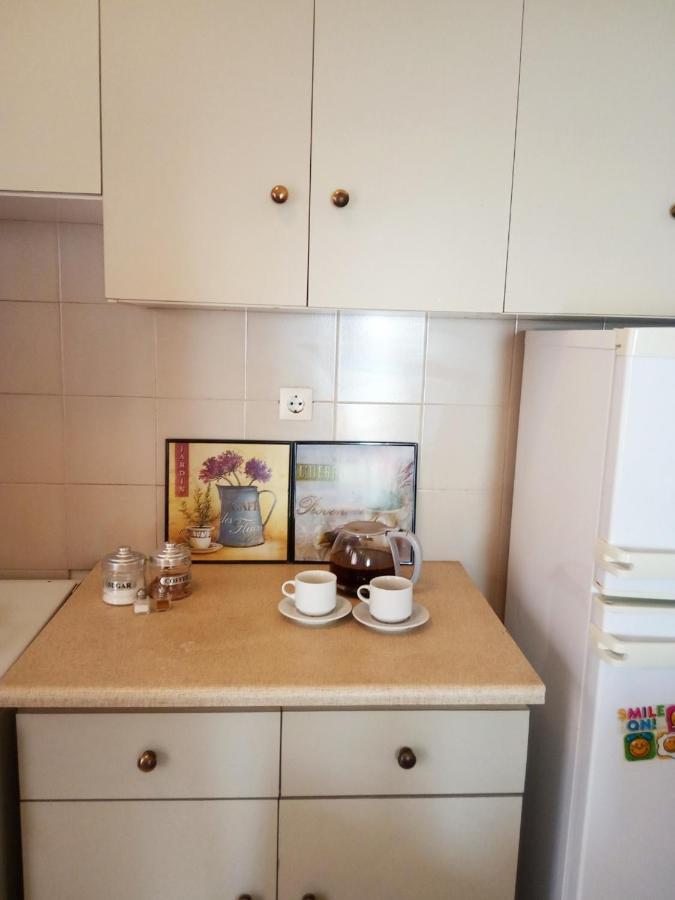 Faros Apartments Артемида Екстериор снимка