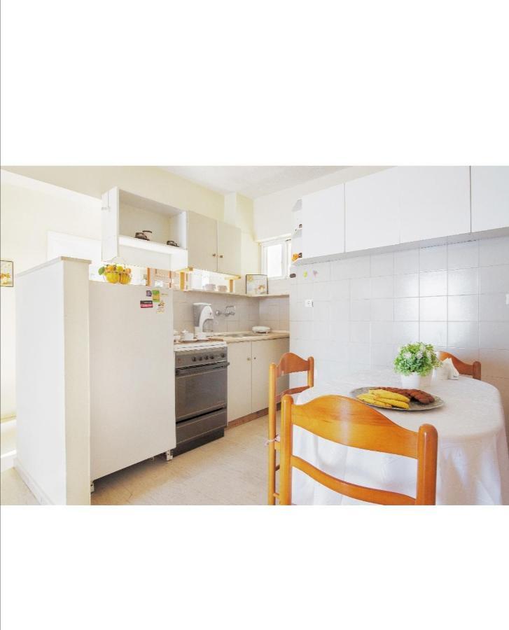Faros Apartments Артемида Екстериор снимка